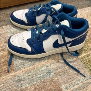 Nike air Jordan youth 6 Blue White Sneakers excellent